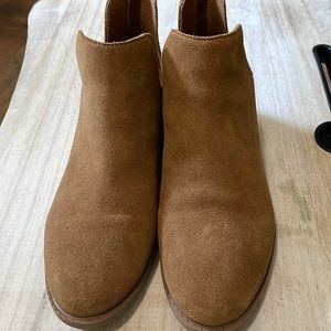 Steve Madden suede ankle boot - in good condition